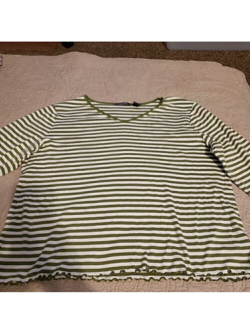 Liz Claiborne Women's V-Neck Top